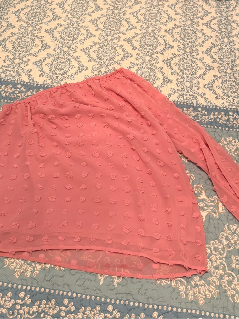 entro Rose-Pink Textured Dot Off-Shoulder Top